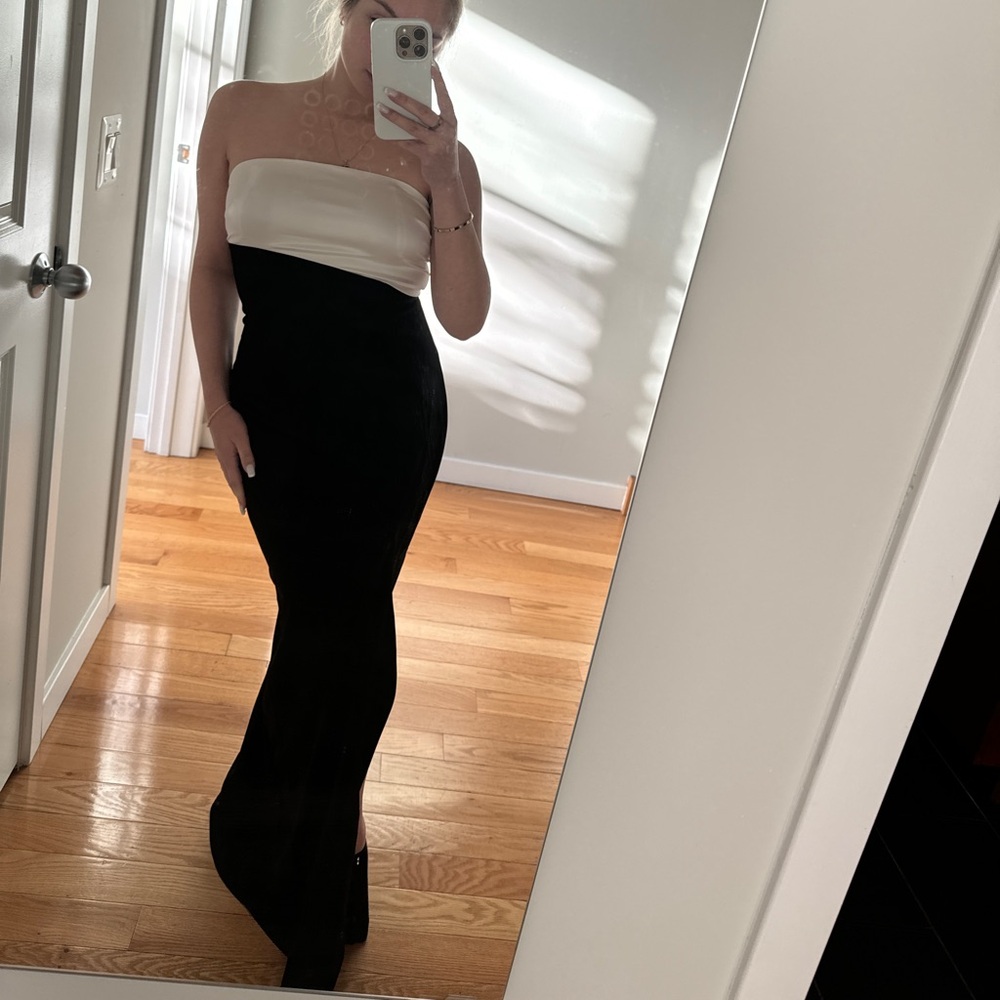Bloomingdale's Black and Cream Strapless Dress